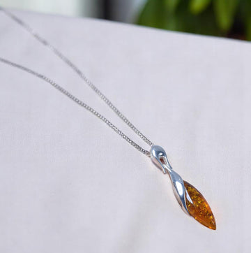 Baltic Amber 925 Sterling Silver Leaf Shape Amber Pendant