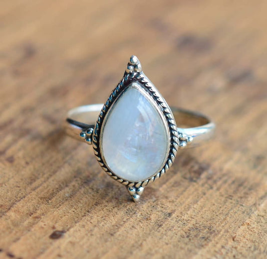 Kismet White Rainbow Moonstone 925 Sterling Silver Ring