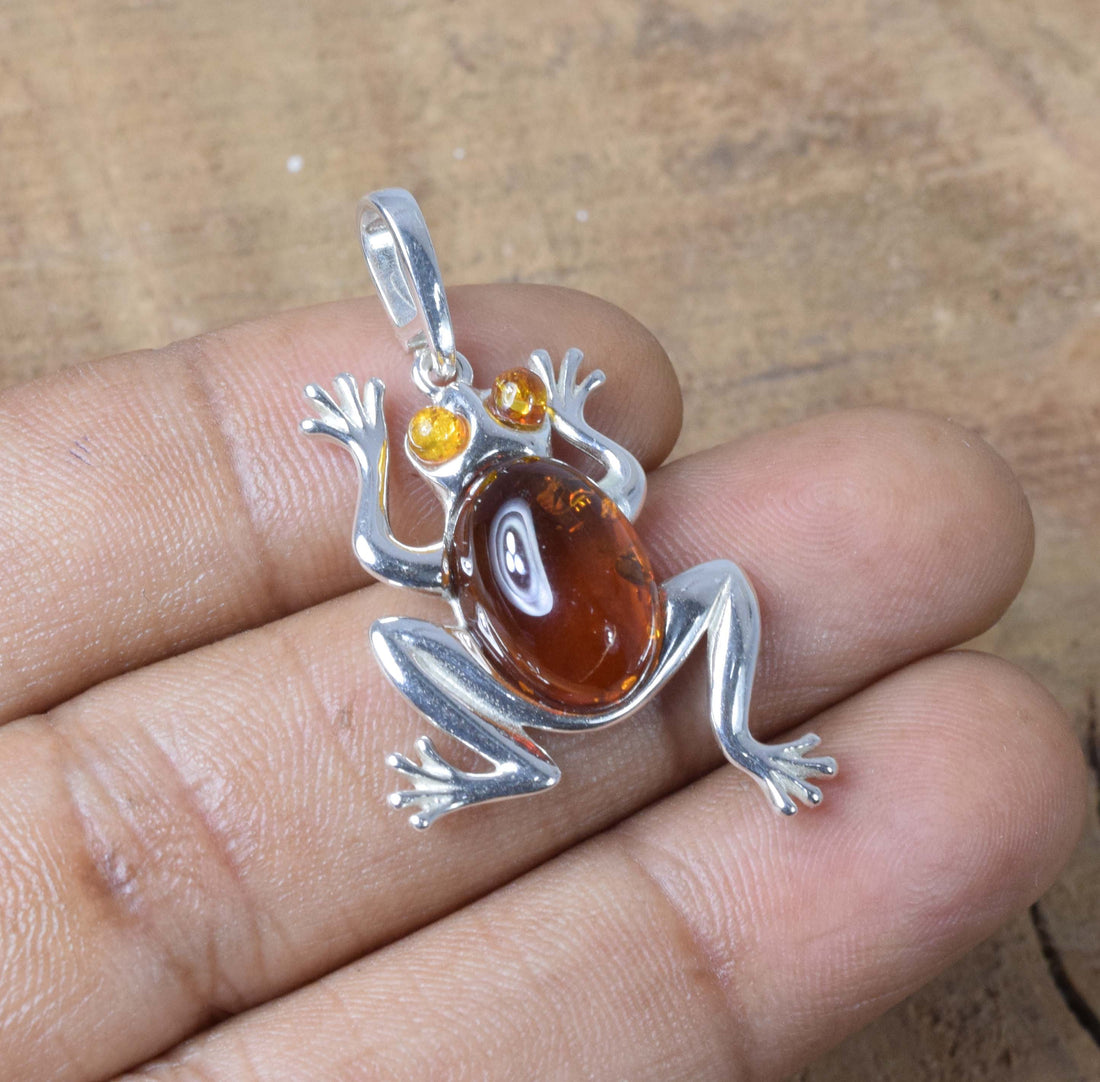 Baltic Amber 925 Sterling Silver Frog Shape Natural Gemstone Pendant