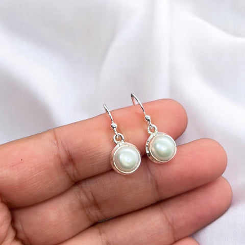 Natural Freshwater Pearl 925 Sterling Silver Round Shape Hook Earring