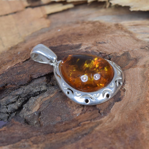 Yellow Baltic Amber 925 Sterling Silver Natural Gemstone Pendant