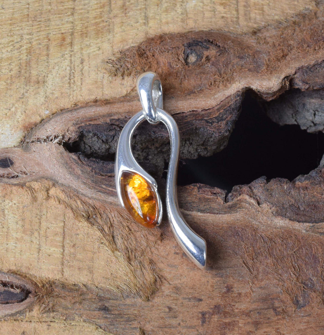 Baltic Amber 925 Sterling Silver Sleek Modern Pendant