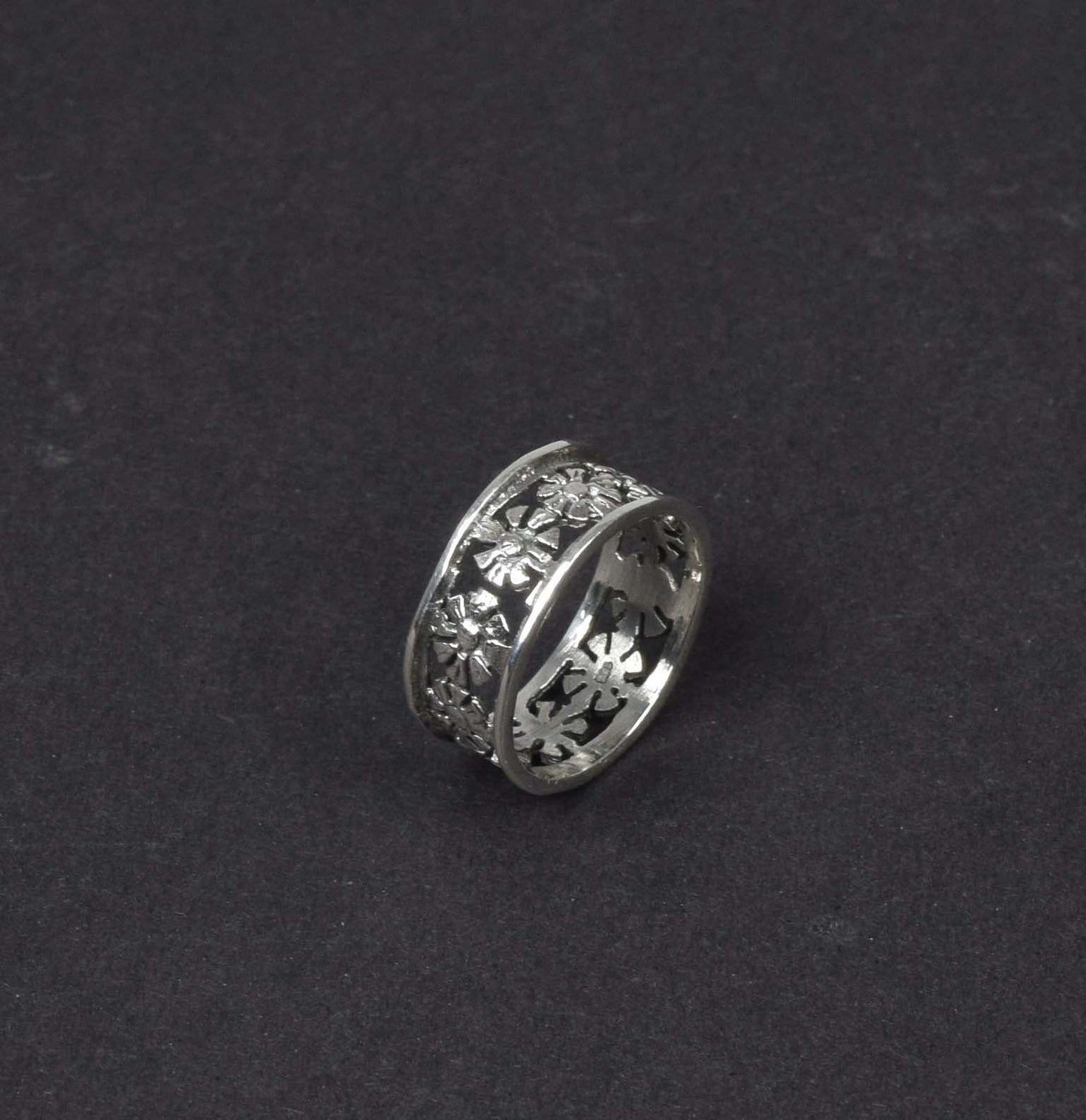 925 Sterling Silver Ring ~ Plain Flower Band Ring