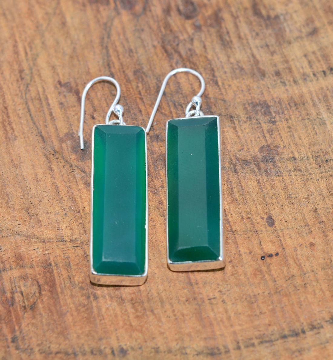 Green Onyx 925 Sterling Silver Gemstone Hook Earring